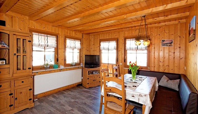 Talaue Apartment on Farm with Terrace, Barbecue, Playground & Green Views