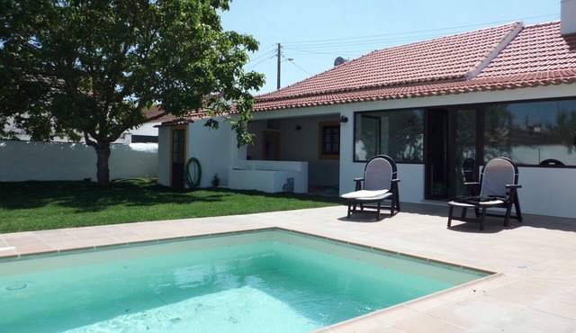 Tastefully Converted Cottage In A Typical Village Sleeping 6-7 People With Pool