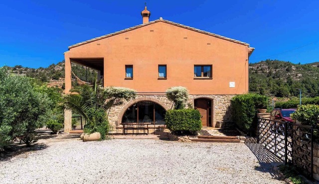 Terra Alta House, Via Verde, Pet-Friendly, Groups