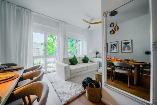 The Grand Parkside - for Groups & Families by OYA
