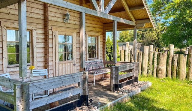 Tiny house country idyll - House