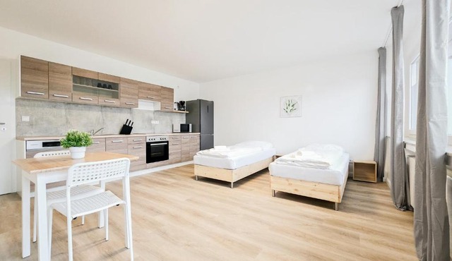Tolstov Apartments - Studio Apartments mit Balkon - 25 Min Messe DUS