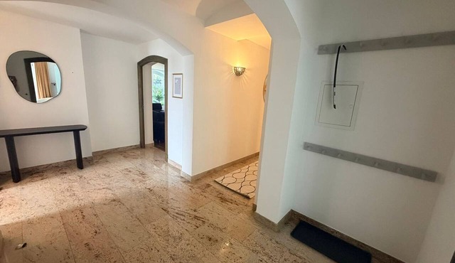 Top 250-square-meter Villa Historica Apartment for 10 People Garden, quiet, free parking,