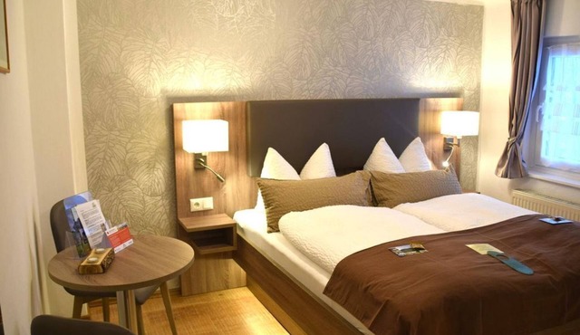 Triple room, shower, WC - Pension Lachmann
