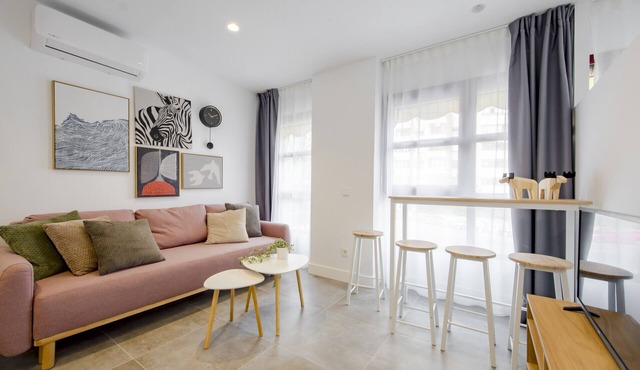 Urban Palacio Real apartment in Madrid