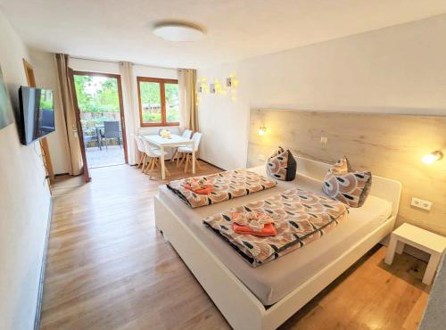 Urlaubsmagie - Ferienwohnung Steinpfad -Mitten in der Natur - S3