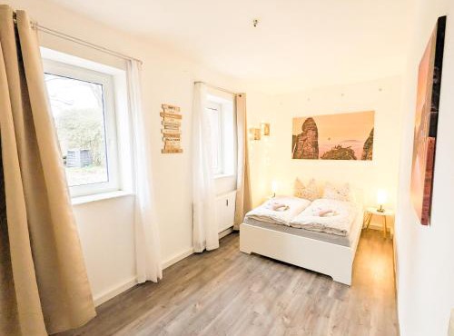 Urlaubsmagie Ferienwohnung Wiesengrün - direkt am Wanderweg - für 6P - W6
