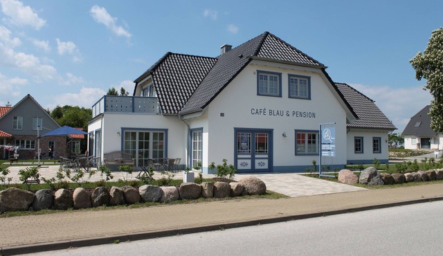Vacation apartment in Groß Schwansee, 500 m to the Baltic Sea