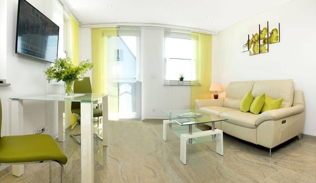 Vacation Rental, Apartment 1 in the Am Krabbenweg Building with Garden Area