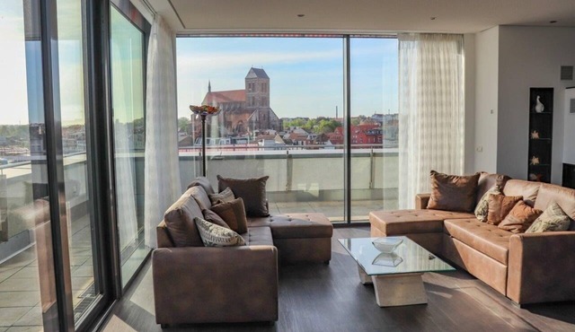 Vacation apartment/apartment for 6 guests with 270m² in Wismar (301811)