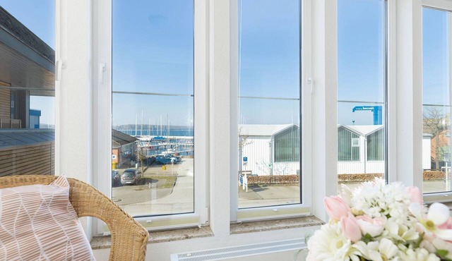 Vacation apartment/apartment for 4 guests with 68m² in Laboe (294452)