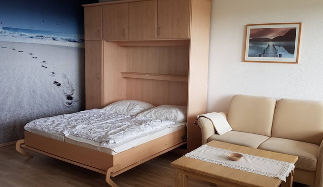 Vacation apartment/apartment for 2 guests with 38m² in Holm (20379)