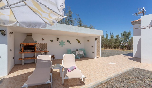 Vacation Apartment 'Casita Hari' with Mountain View, Wi-Fi and Air Conditioning