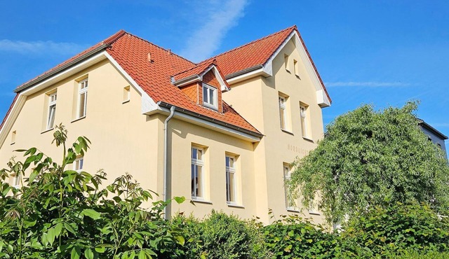 Vacation apartment Südwind in Haus Nordlicht close to the beach in Kühlungsborn - House