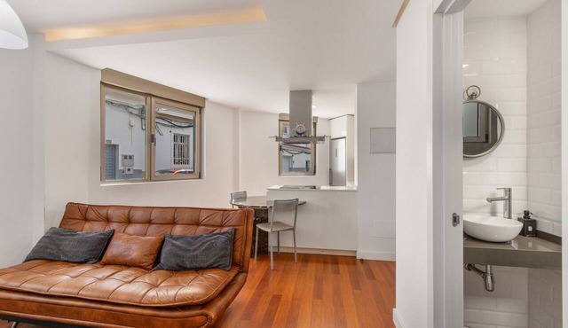 Vacation Apartment 'Ínsula Home' with Private Terrace and Wi-Fi