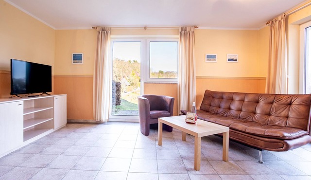 Vacation apartment Habichtssicht - Holiday home Am Boddenufer