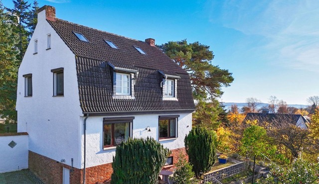 Vacation apartment on two floors with sea view - Landhaus Lietzow Ferienwohnung Bay