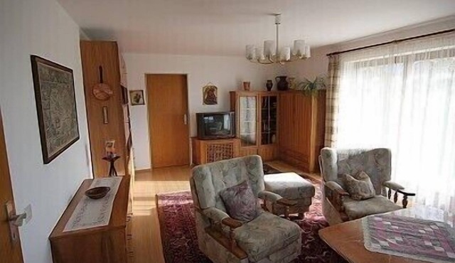 Vacation apartment with 57 sqm and 1 bedroom for 2 persons. South-facing terrace with mountain view