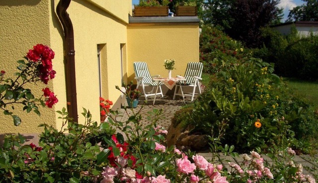 Vacation apartment with sunny terrace