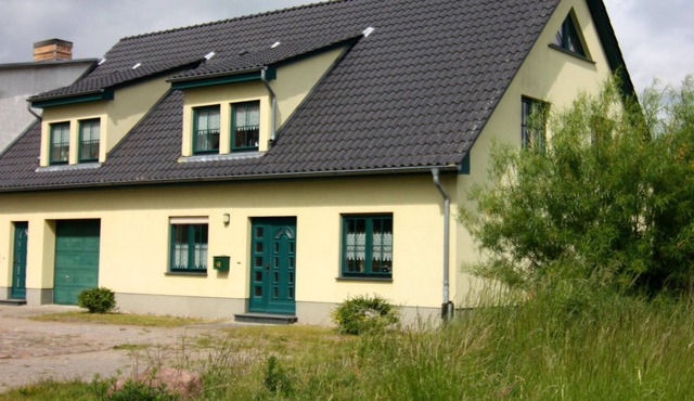 Vacation Apartment Zum Schlossplatz, Wolgast