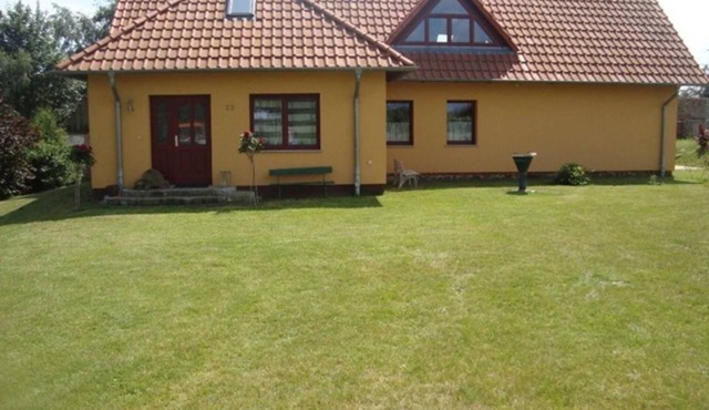 Vacation cottage Stauske - Holiday cottage
