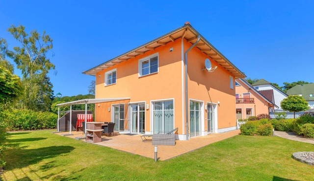 Vacation home 46/3 with private sauna, fireplace, 4 bedrooms approx. 500m from the beach
