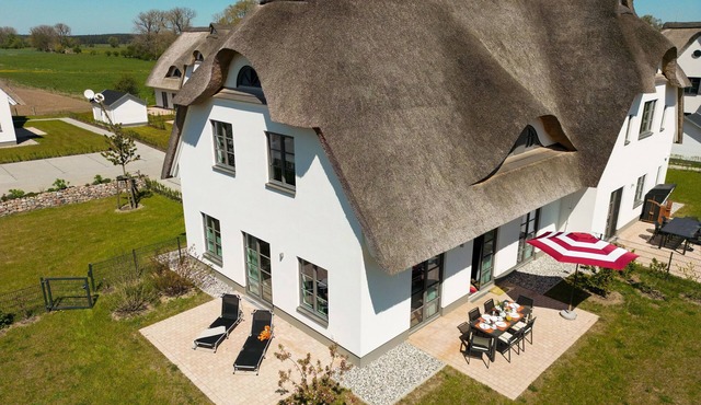 Vacation home Ole Bull 15 - Inseldomizil Stolpe - Vacation under thatch on Usedom
