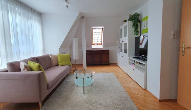 Very nice top floor apartment, quiet yet central.