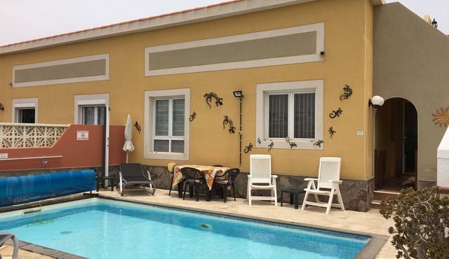 Villa Azure: 2 Bedrooms with a Private Pool & Panoramic Views
