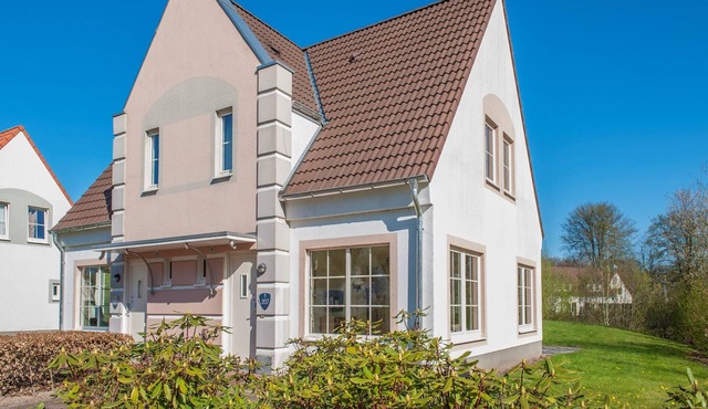 Villa in Germany with Sauna & Bubble Bath