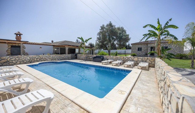 Villa 'Mi Pequeña Alba' with Private Pool, Wi-Fi, Air Conditioning and 2 BBQs