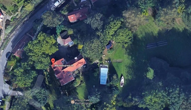 Villa mit Pool im Park Wachwitzgrund - Große Ferienwohnung in EG der Villa