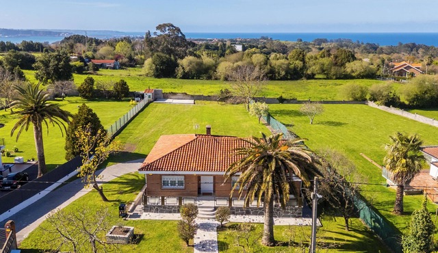 Villa Si y No 5 minutes from the center of Gijon, your ideal place to rest.