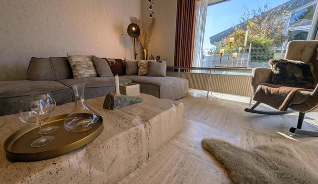 Villa Steinmetz - Whirlpool, Bar & Köln in 20 Min