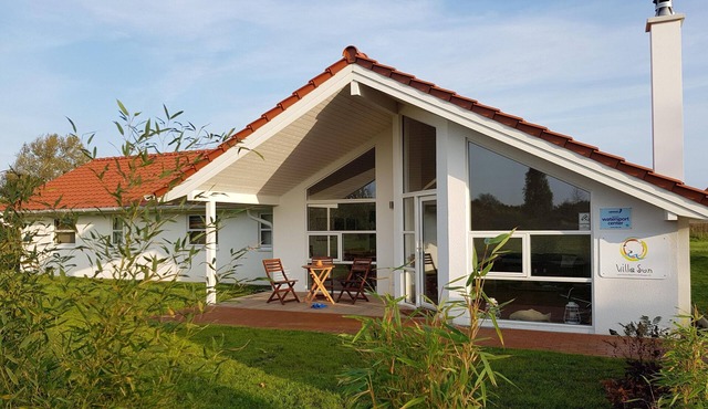 Villa Sun, 200 meters from the Bodden on Rügen. Serves 8, with a sauna!
