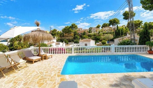 Villa with private pool and sea views in La Fustera