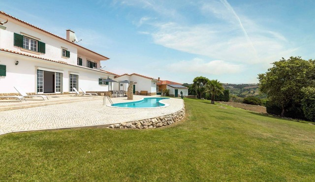Villa with private pool and large garden