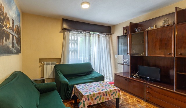 Vintage Apartment in Mostoles Madrid with Private Balcony and Wi-Fi