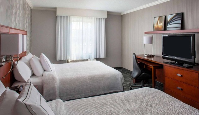 Visit Lowell Memorial Auditorium! Pet-friendly Property, Onsite Parking!