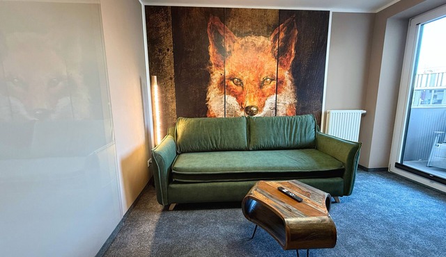 VYLD: Fuchs Suite - Urban | elevator | baby crib