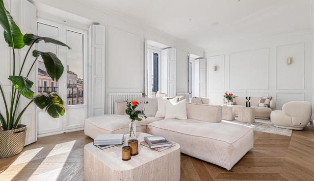 Waou Malasaña Luxe- Short Term Rental