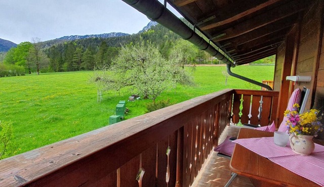 Watzmann Vacation Rental for 1–6 people, approx. 82 m², 2 bedrooms, shower/toilet, separate toilet, kitchen