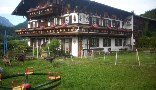 Weinfeldhof