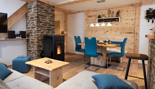 Wendelhof Holiday Apartment with Mountain View