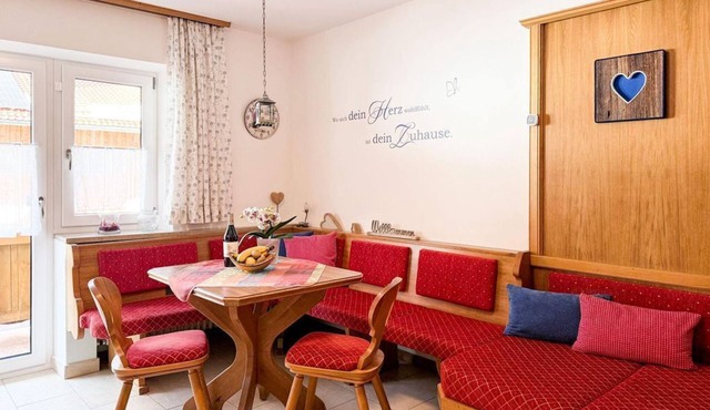 "Wetterstein" apartment/1 bedroom/shower, toilet - rock crystal, guest house