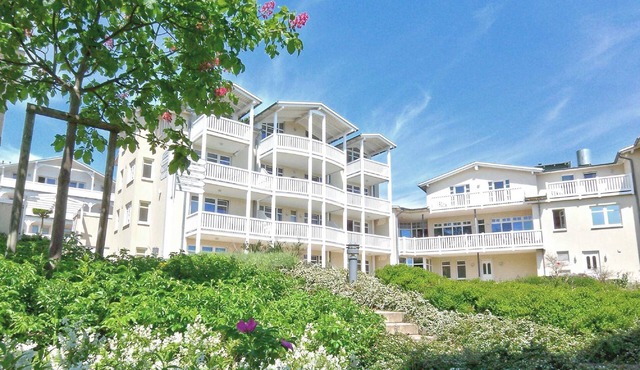 With sea view and balcony, use of swimming pool and sauna - Sea view apartment 28