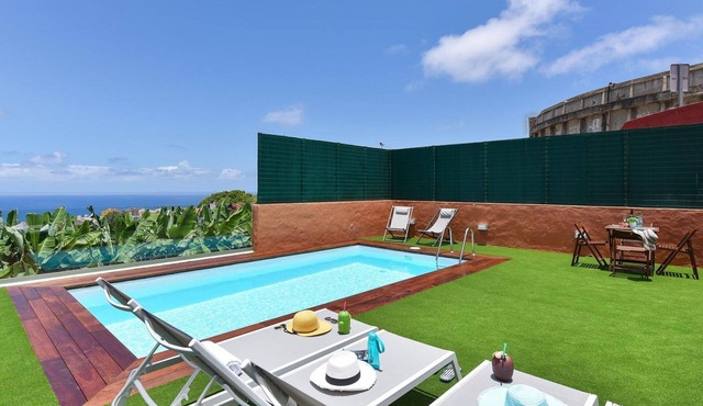 Wonderful private villa for 6 guests with private pool and TV
