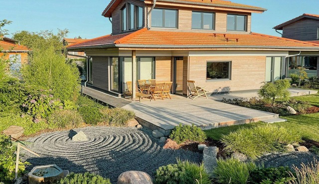 Wooden house with zen garden near Boltenhagen