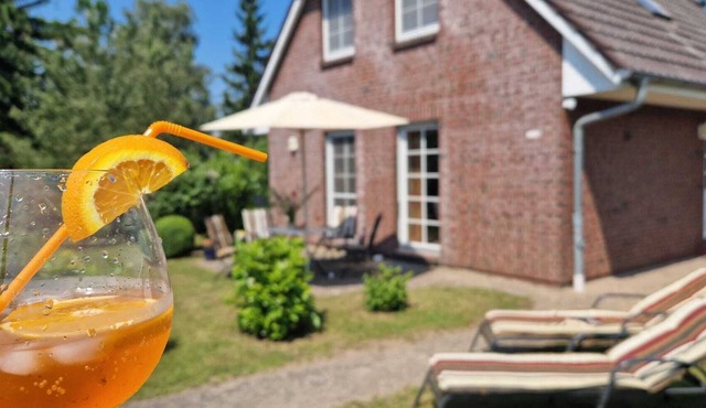 Your summer house in Warthe, family-friendly, with garden and sauna