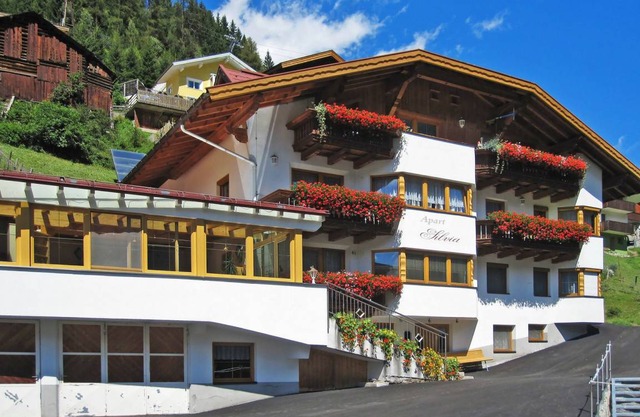 65 m² Apartment ∙ 2 bedrooms ∙ 5 guests